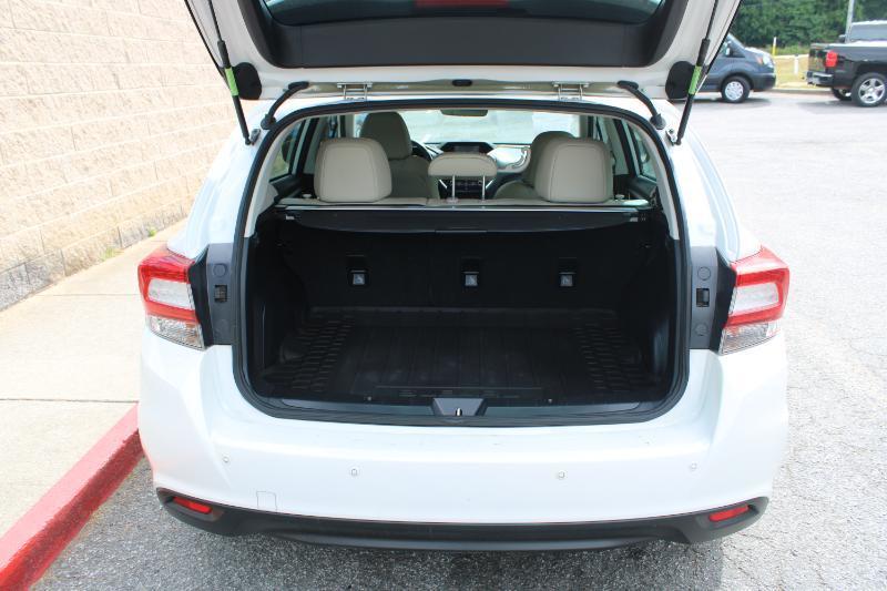 Subaru Impreza 2.0i Limited 5-door CVT 2017