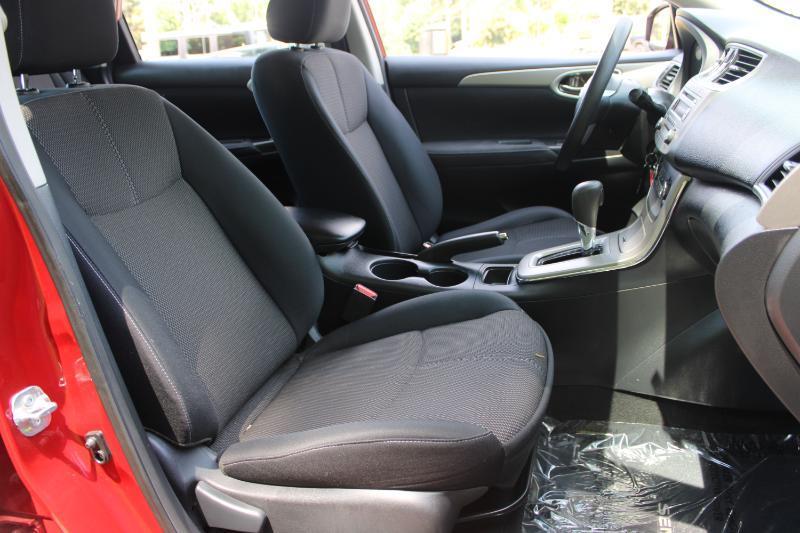 Nissan Sentra 4dr Sdn I4 CVT S 2014