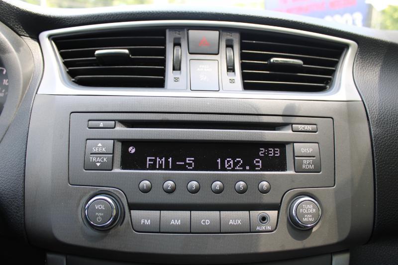 Nissan Sentra 4dr Sdn I4 CVT S 2014
