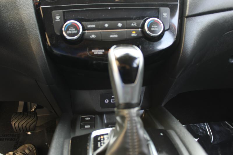 Nissan Rogue FWD SV 2020