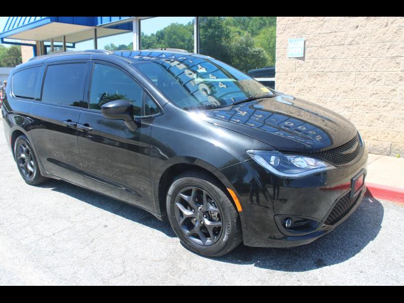 2018 Chrysler Pacifica Touring L Plus FWD