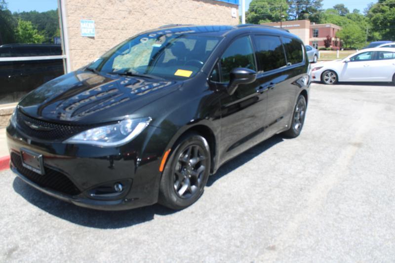 Chrysler Pacifica Touring L Plus FWD 2018
