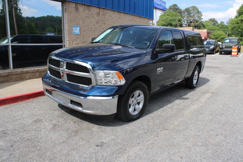 RAM 1500 Classic Tradesman 4x2 Quad Cab 6'4" Box 2023