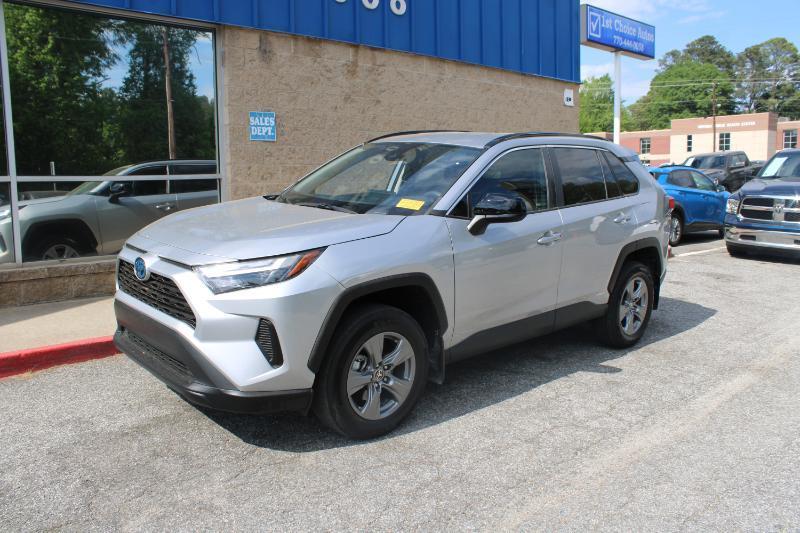Toyota RAV4 Hybrid LE AWD (Natl) 2024