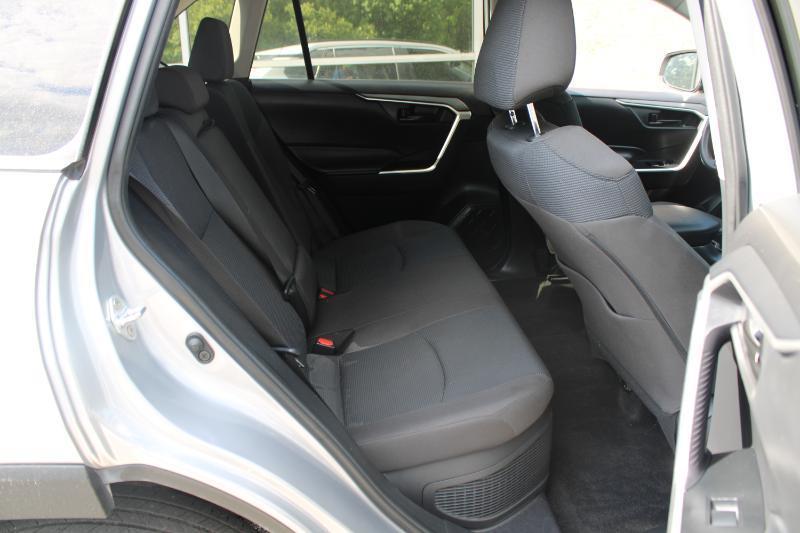 Toyota RAV4 Hybrid LE AWD (Natl) 2024