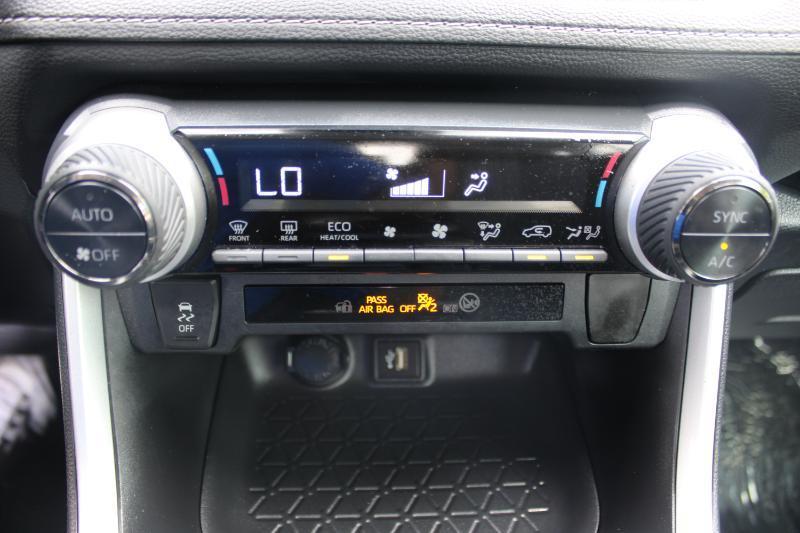 Toyota RAV4 Hybrid LE AWD (Natl) 2024