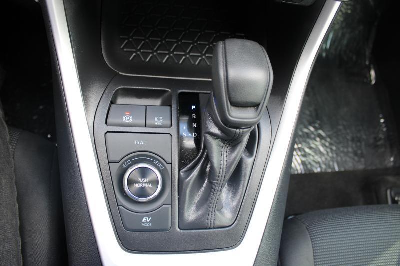 Toyota RAV4 Hybrid LE AWD (Natl) 2024