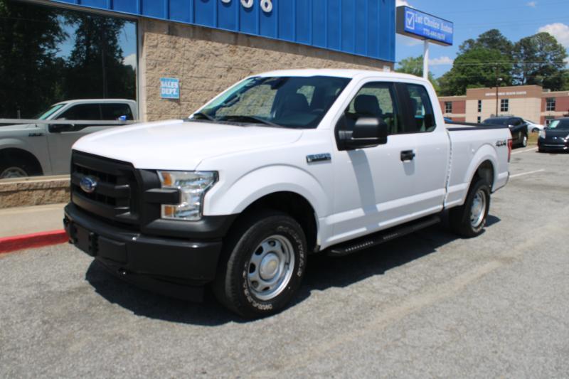 Ford F-150 XL 4WD SuperCab 8' Box 2017