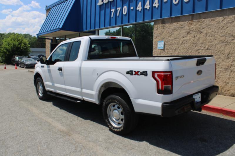 Ford F-150 XL 4WD SuperCab 8' Box 2017