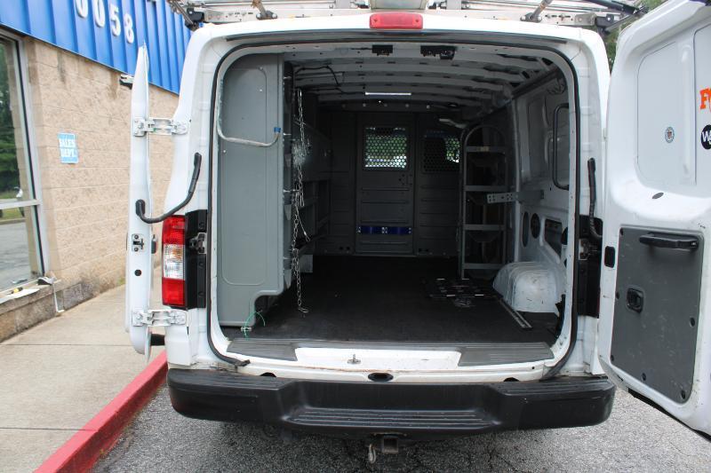 Nissan NV Cargo NV3500 HD Standard Roof V8 S 2018