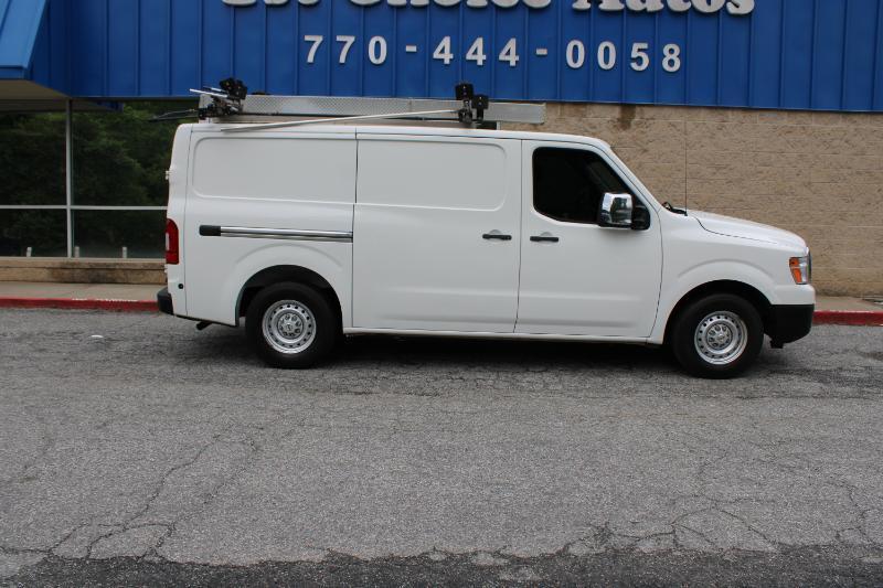 Nissan NV Cargo NV3500 HD Standard Roof V8 S 2018