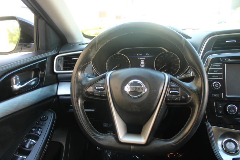 Nissan Maxima SV 3.5L 2018