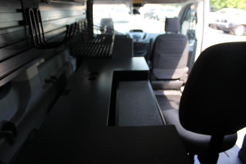 Ford Transit Passenger Wagon T-150 130" Med Roof XLT Sliding RH Dr 2019