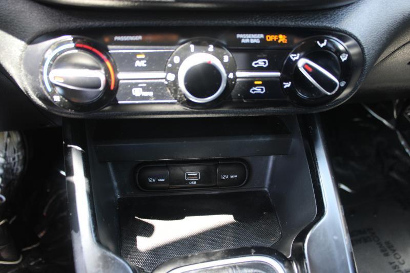 Kia Soul S IVT 2021