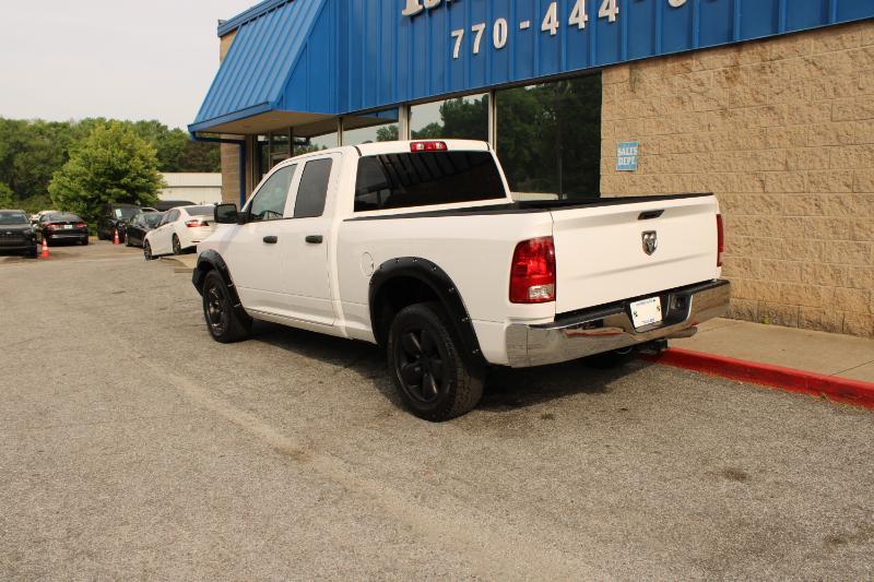 RAM 1500 Classic Tradesman 4x2 Quad Cab 6'4" Box 2021