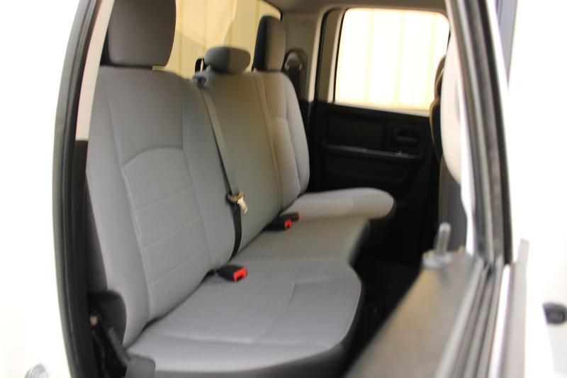 RAM 1500 Classic Tradesman 4x2 Quad Cab 6'4" Box 2021