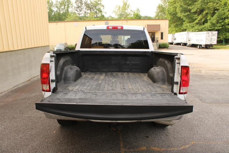 RAM 1500 Classic Tradesman 4x2 Quad Cab 6'4" Box 2021