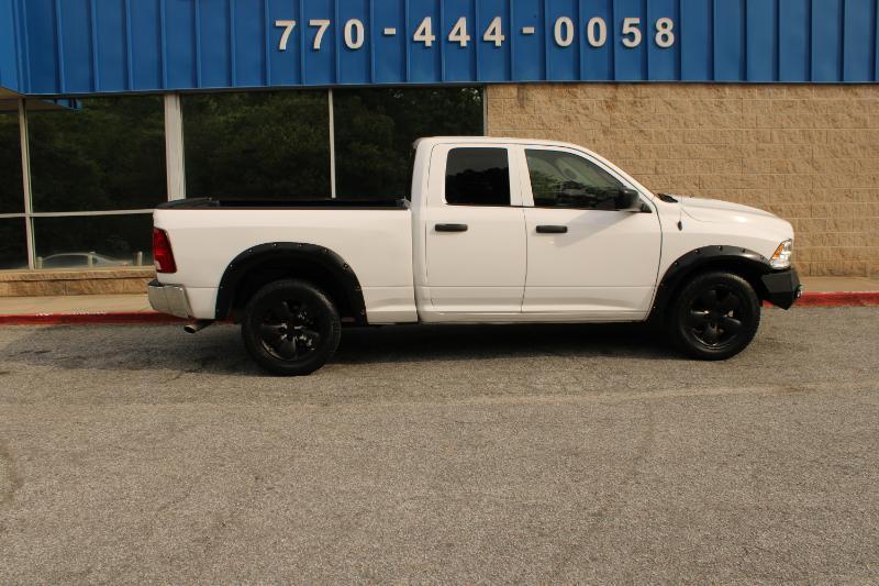 RAM 1500 Classic Tradesman 4x2 Quad Cab 6'4" Box 2021