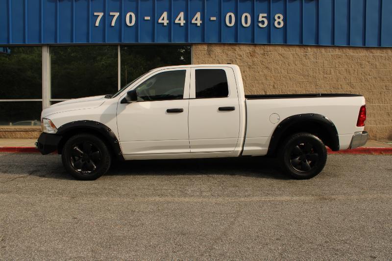 RAM 1500 Classic Tradesman 4x2 Quad Cab 6'4" Box 2021
