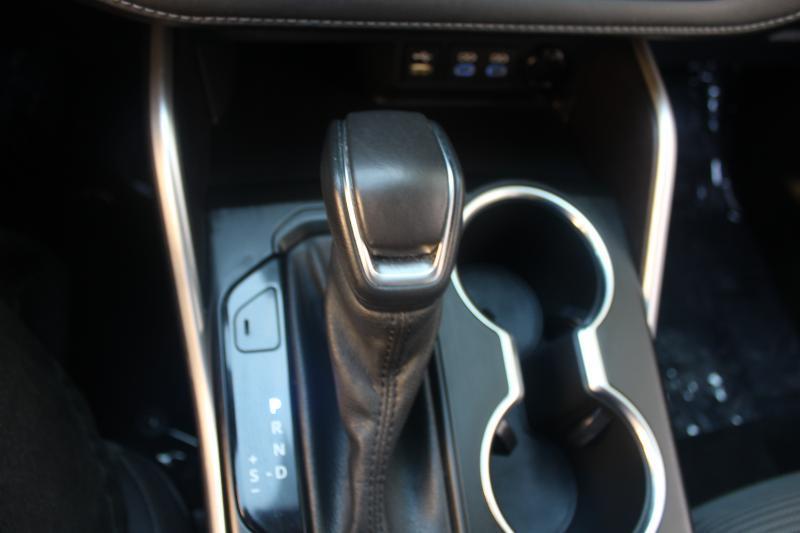 Toyota Highlander Hybrid LE AWD (Natl) 2022