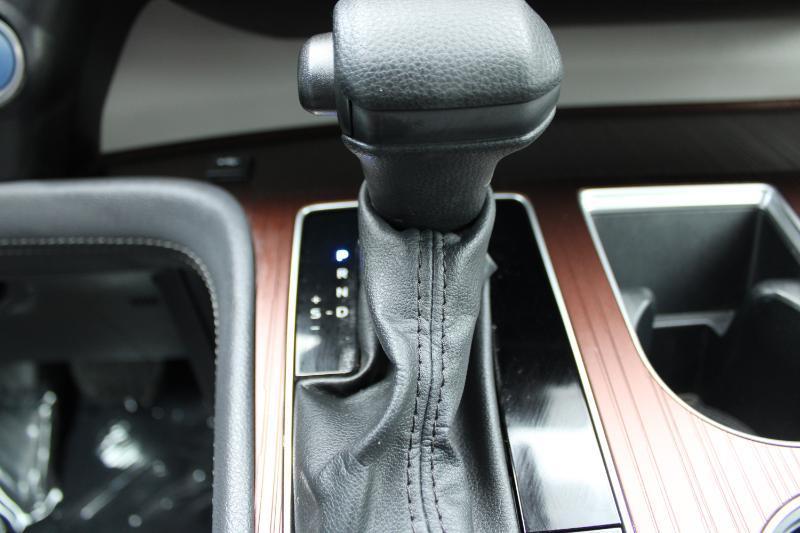 Toyota Sienna LE FWD 8-Passenger (Natl) 2024