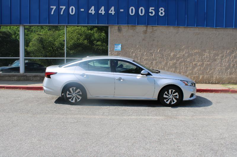 Nissan Altima 2.5 S Sedan 2020