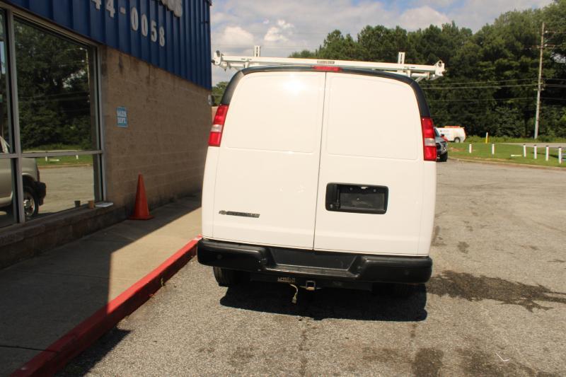Chevrolet Express Cargo Van RWD 2500 135" 2021