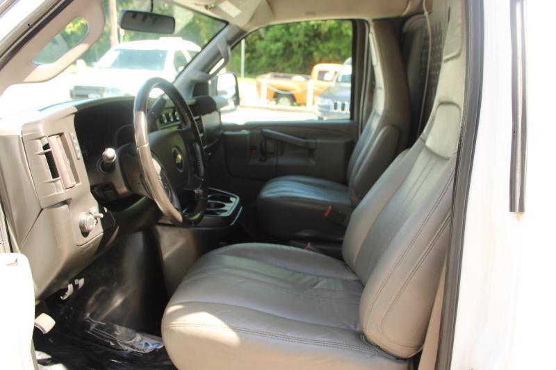 Chevrolet Express Cargo Van RWD 2500 135" 2021