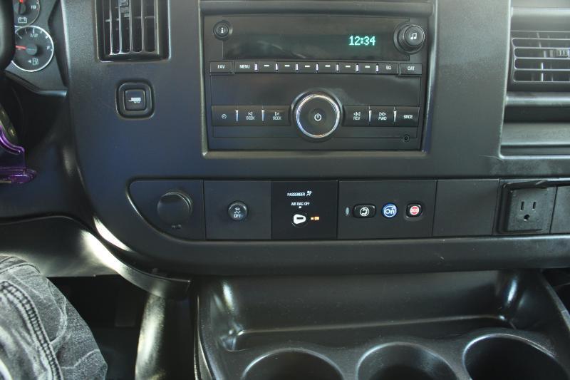 Chevrolet Express Cargo Van RWD 2500 135" 2021