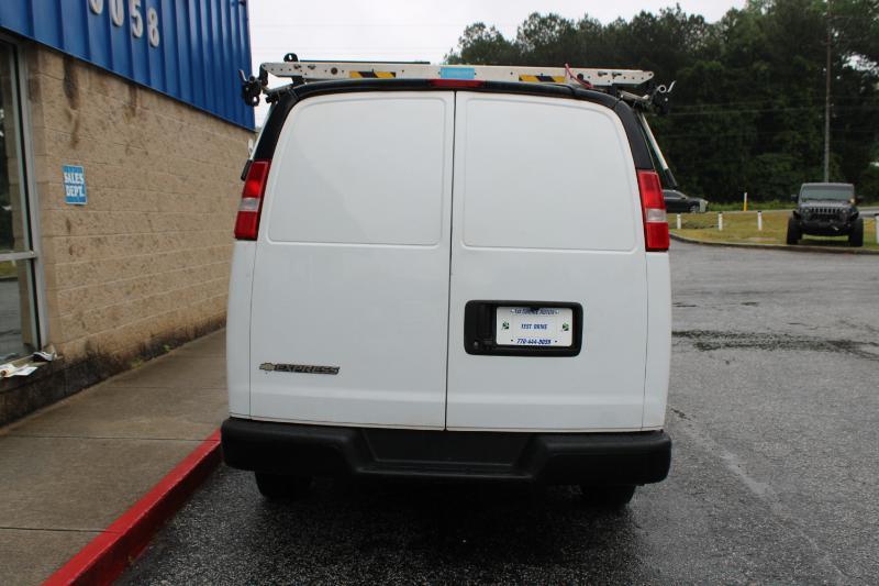 Chevrolet Express Cargo Van RWD 2500 135" 2020