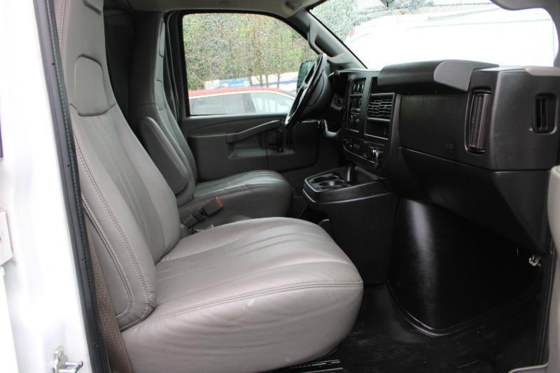 Chevrolet Express Cargo Van RWD 2500 135" 2020