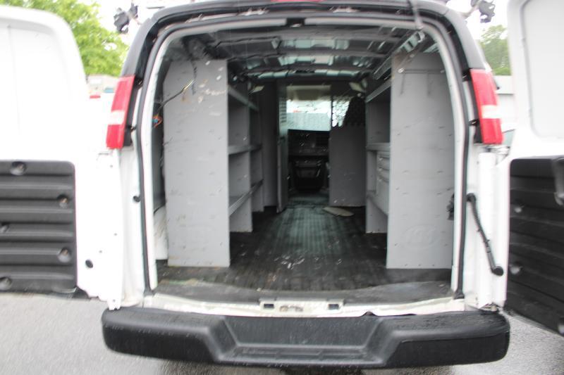 Chevrolet Express Cargo Van RWD 2500 135" 2020