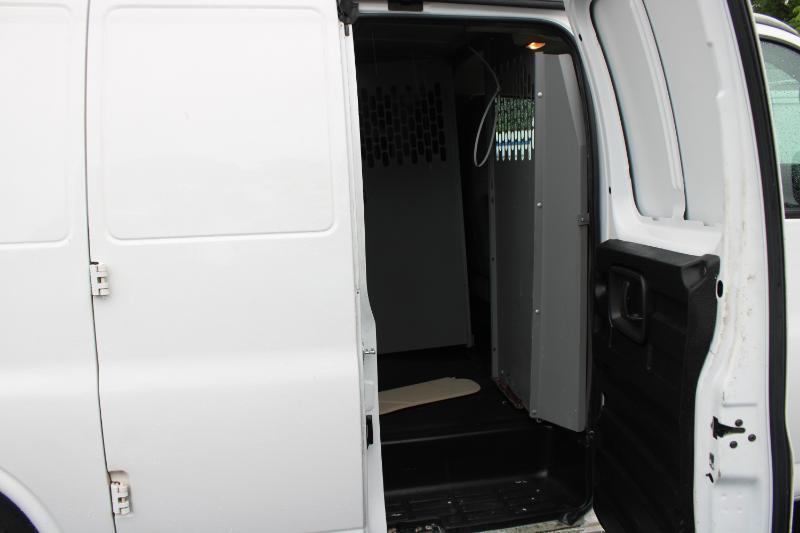 Chevrolet Express Cargo Van RWD 2500 135" 2020