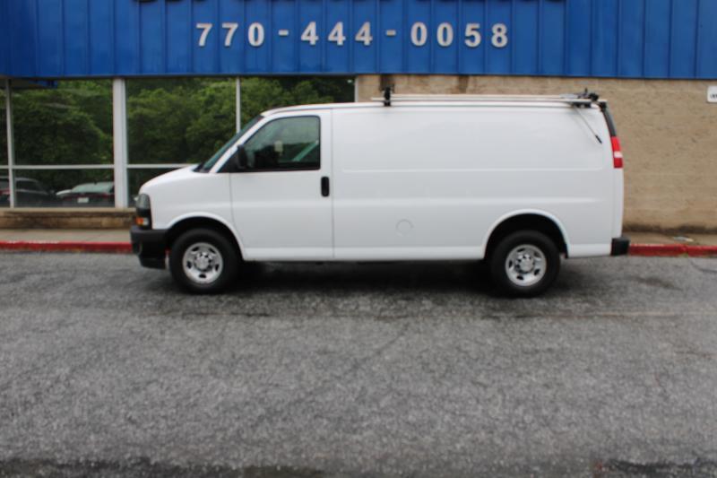 Chevrolet Express Cargo Van RWD 2500 135" 2020