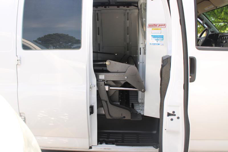 Chevrolet Express Cargo Van RWD 2500 135" 2019