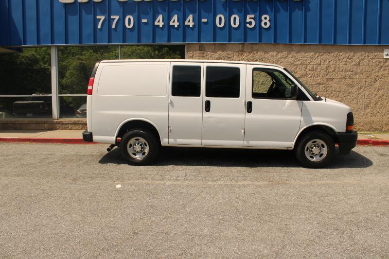 Chevrolet Express Cargo Van RWD 2500 135" 2019