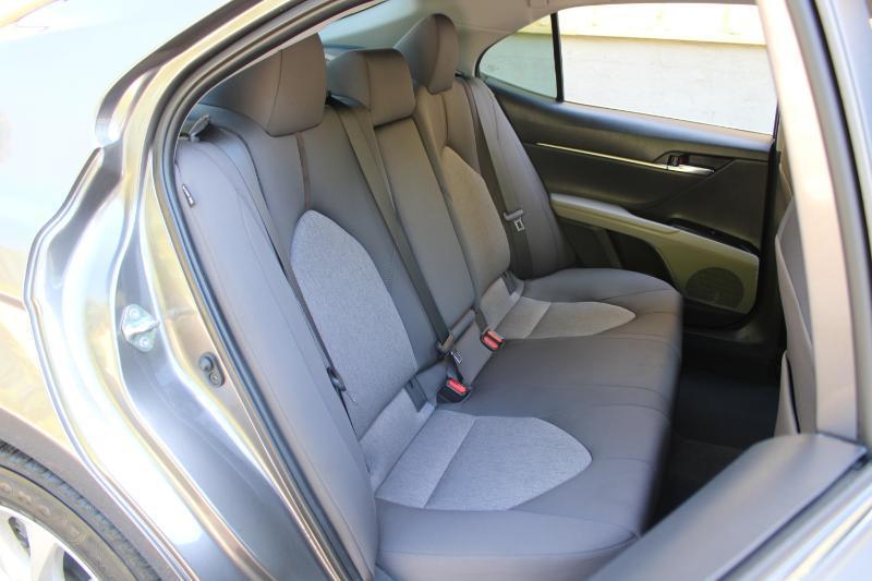 Toyota Camry LE Auto (Natl) 2019