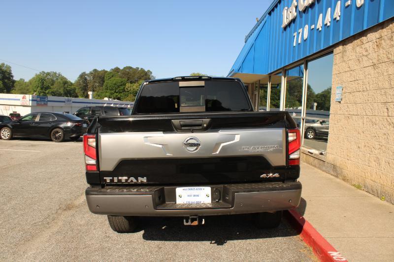 Nissan Titan 4x4 Crew Cab Platinum Reserve 2020