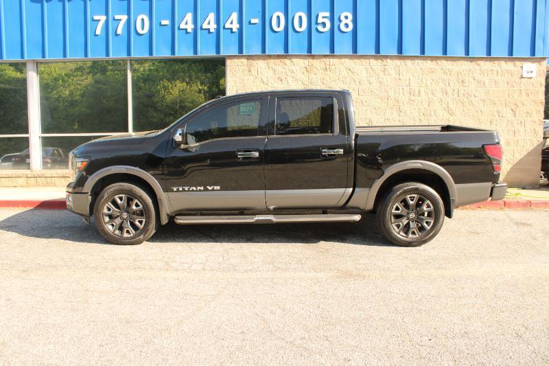 Nissan Titan 4x4 Crew Cab Platinum Reserve 2020