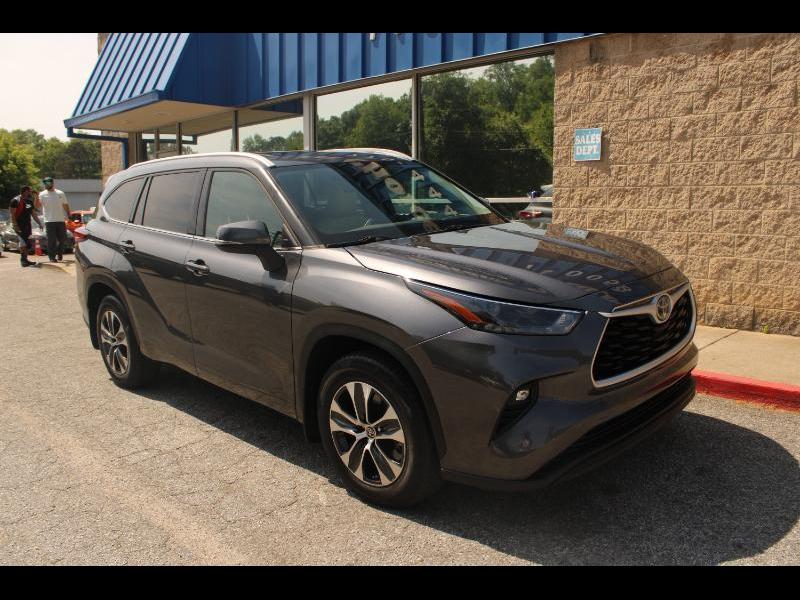 Toyota Highlander Hybrid XLE AWD (Natl) 2022