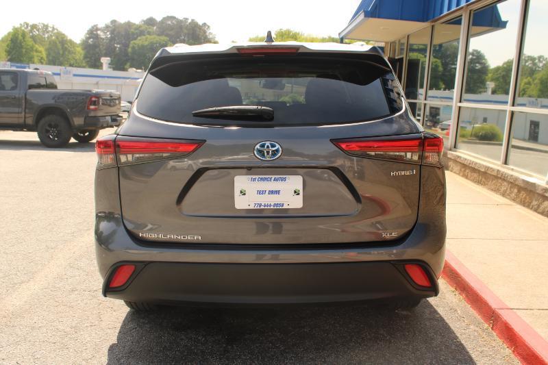 Toyota Highlander Hybrid XLE AWD (Natl) 2022