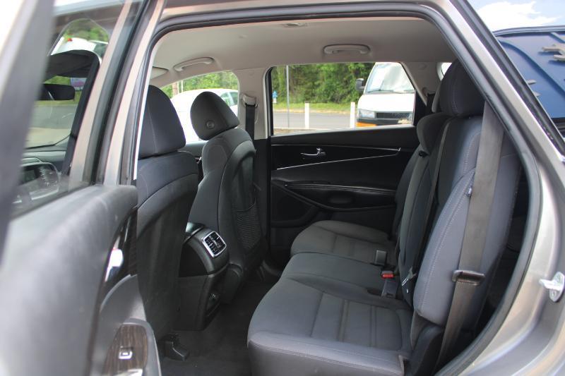 Kia Sorento L FWD 2019