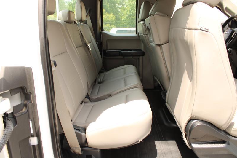 Ford F-150 2WD SuperCab 145" XLT 2016