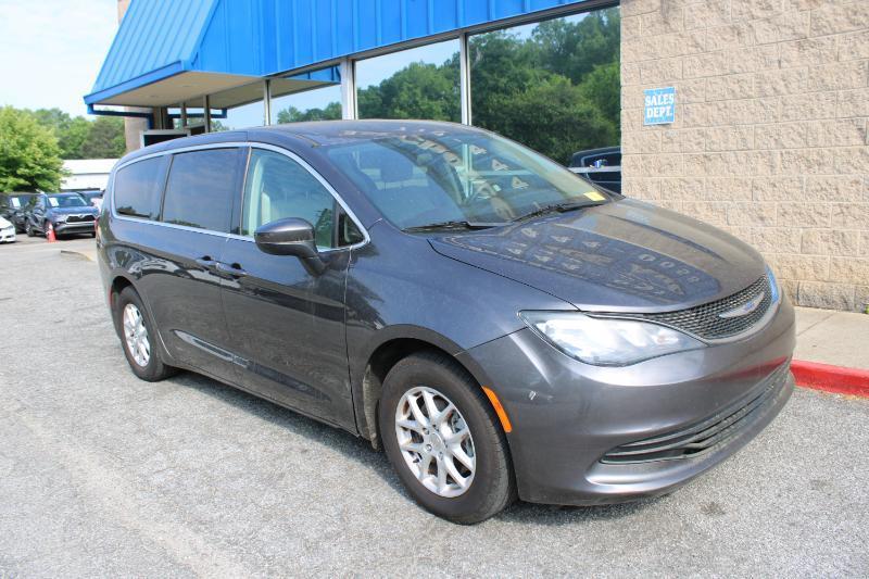 Chrysler Voyager LX FWD 2020