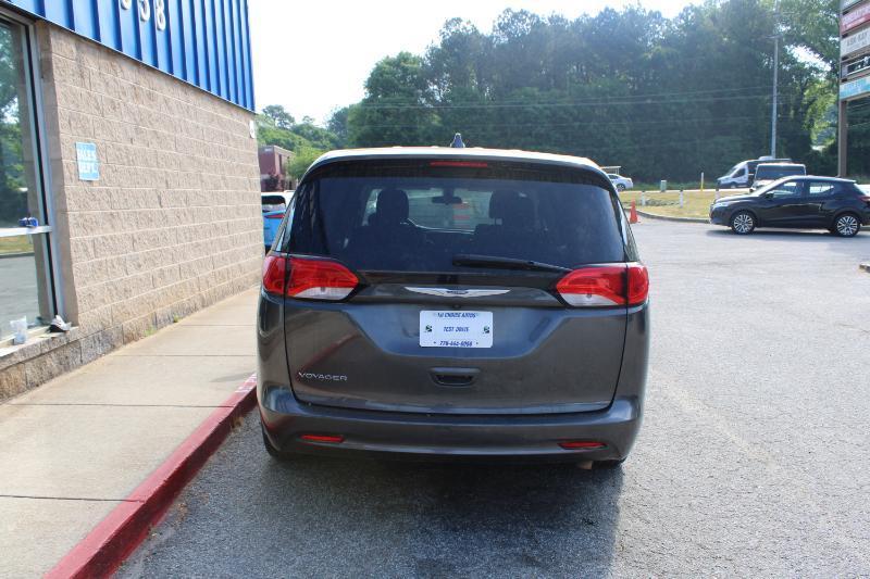 Chrysler Voyager LX FWD 2020