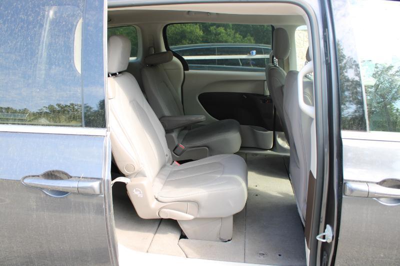 Chrysler Voyager LX FWD 2020