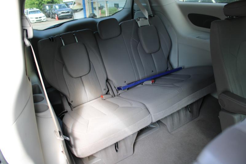 Chrysler Voyager LX FWD 2020