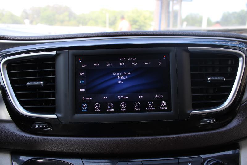 Chrysler Voyager LX FWD 2020