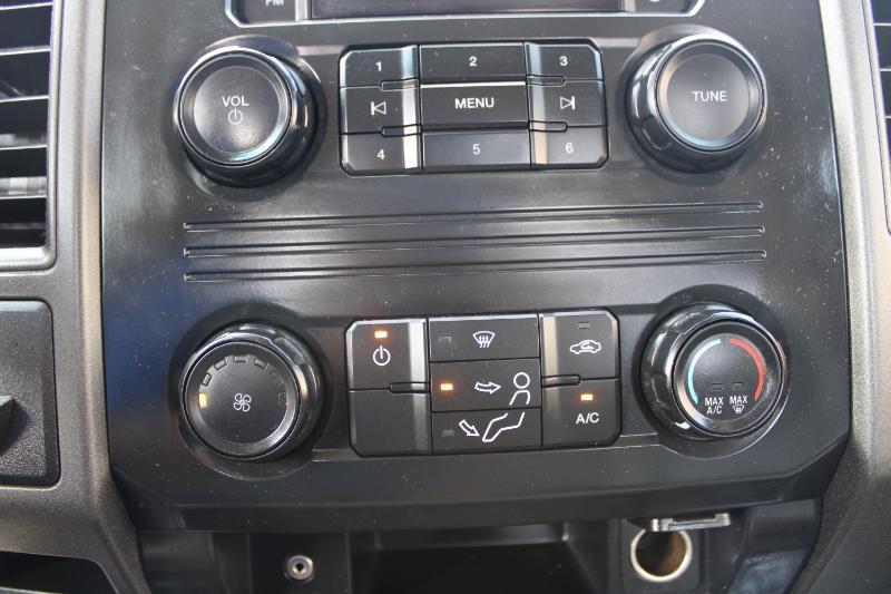 Ford Super Duty F-250 SRW XLT 2WD Reg Cab 8' Box 2019