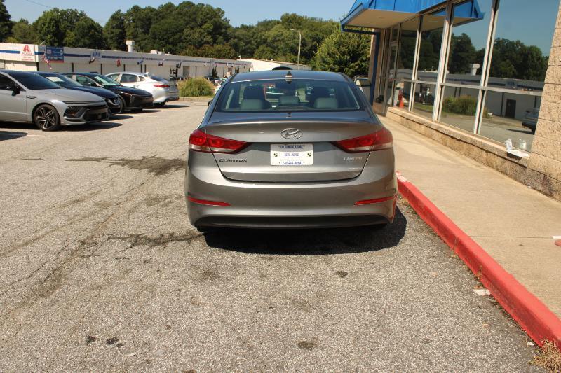 Hyundai Elantra Limited 2.0L Auto (Ulsan) 2017